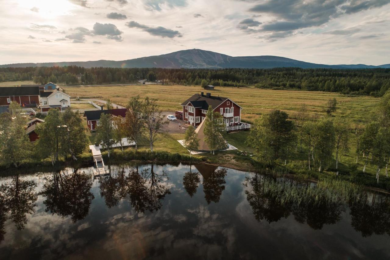 Отель Aurora Estate Юллясярви Экстерьер фото